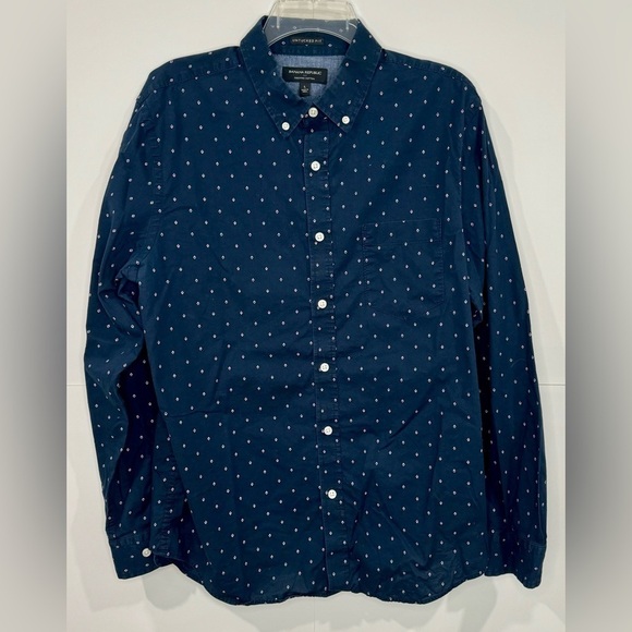 Banana Republic Untucked Fit 100% Organic Cotton Button Down Shirt Blue Large - Picture 2 of 7